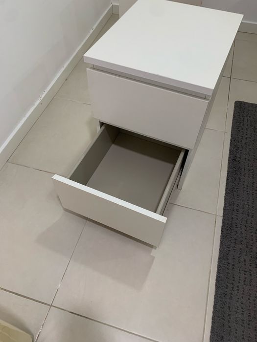 Mesinas cabeceira ou mesasde apoio