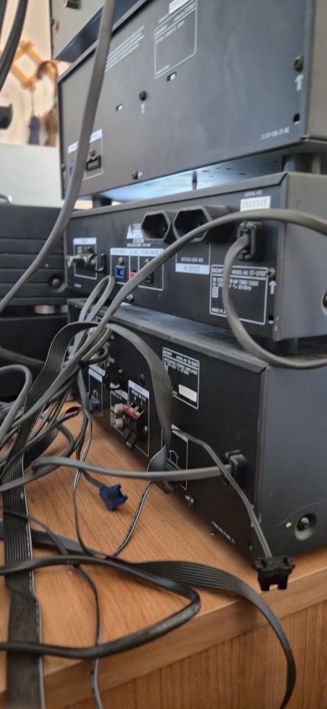 Aparelhagem Sony LBT-D607 com gira discos