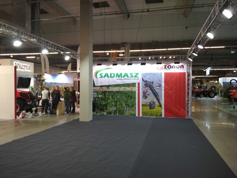 Wynajem konstrucji targowych, zabudowa stoisk, konstrukcje aluminiowe