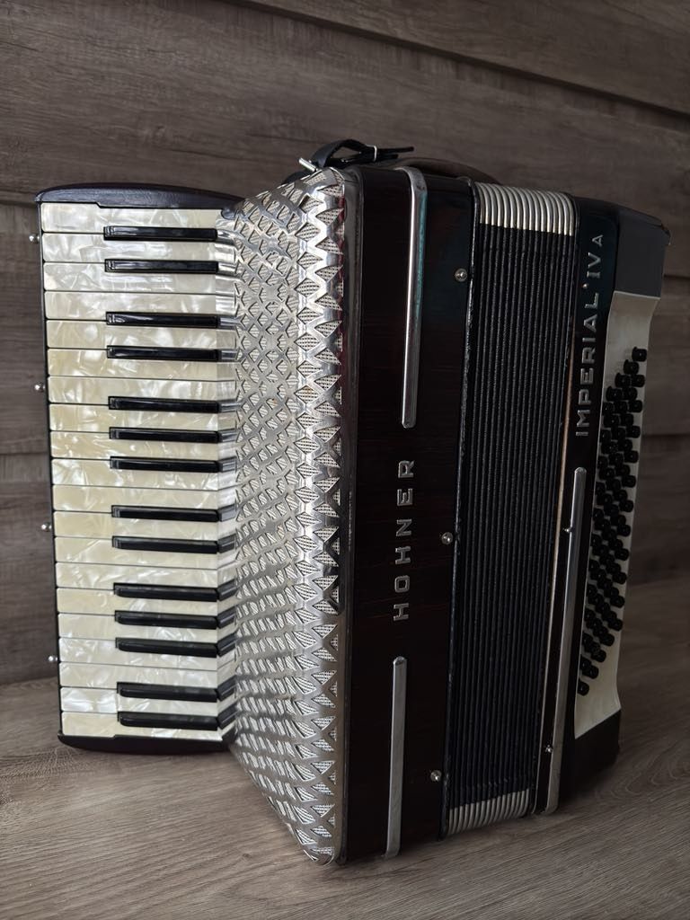 Hohner Imperial IVa