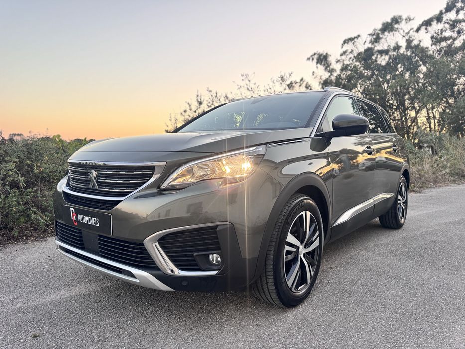 PEUGEOT 5008 1.5 hdi ALLURE 2019 full extras garantia 18 meses