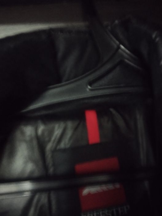 Куртка чоловіча  зимова тепла хороша якісьть