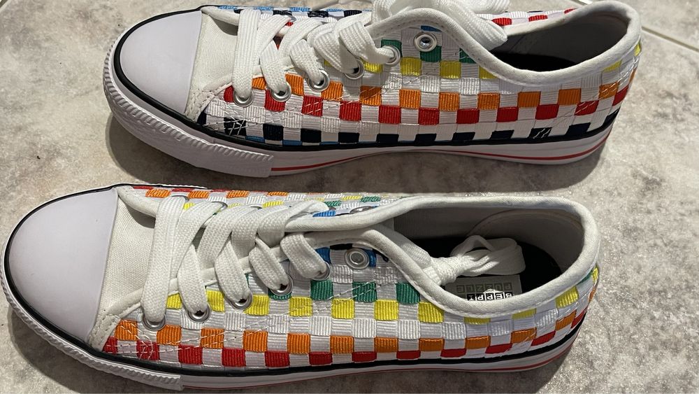 Tenis Novos com varias cores