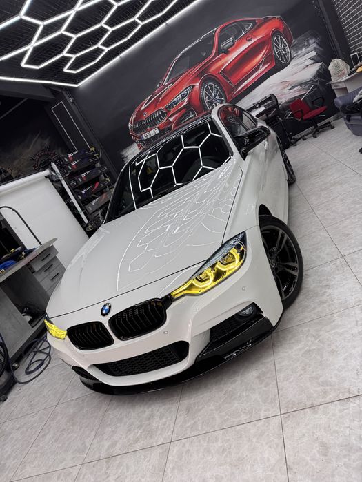 BMW 330e M Performance