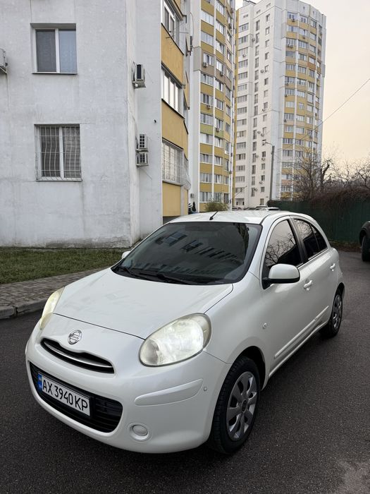 Продам Nissan Micra в хорошем состоянии.