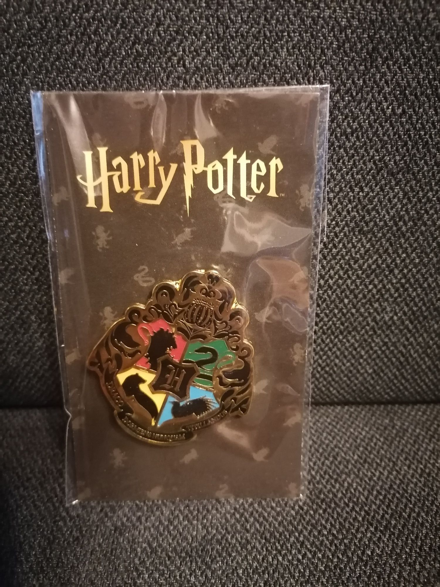 Broszka Harry Potter Hogwart Przypinka Pin wysyłka