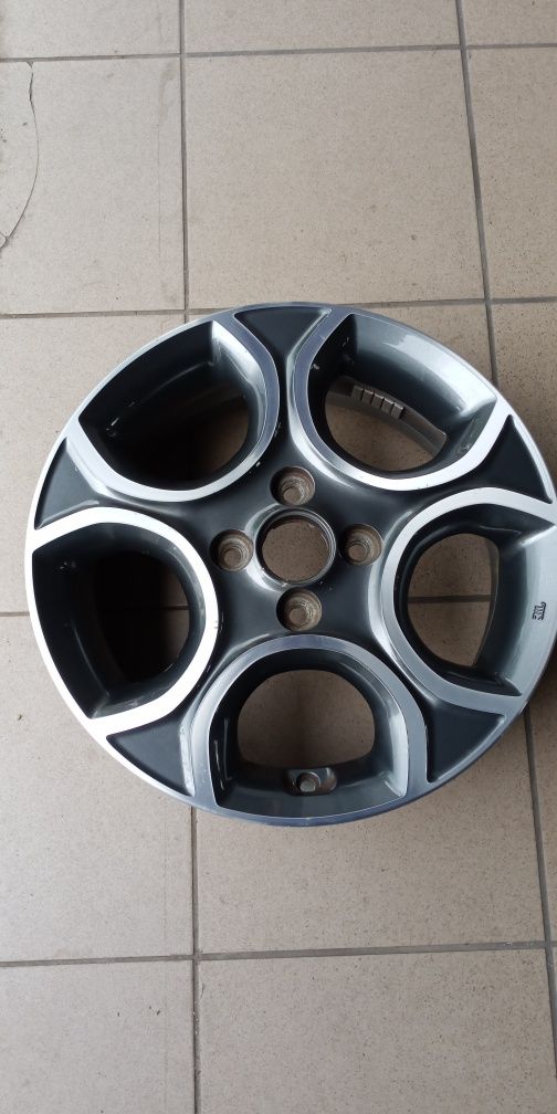 Felga 15 4x100 5,5x15 et52 Kia Picanto