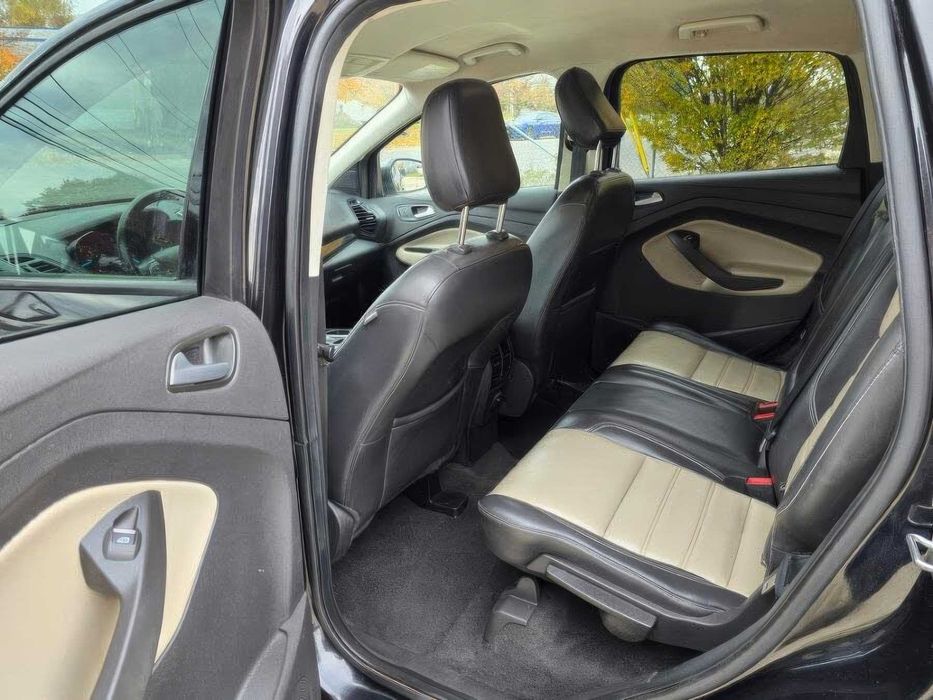 Ford Escape SEL      2019