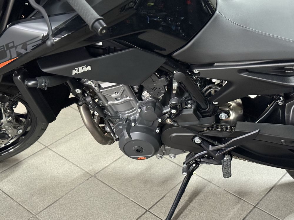 KTM DUKE 890 !apenas 19kms!