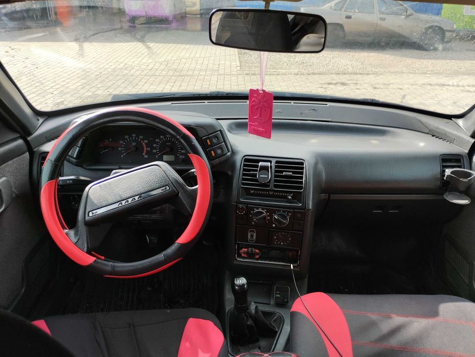 Продам автомобіль Ваз 2111