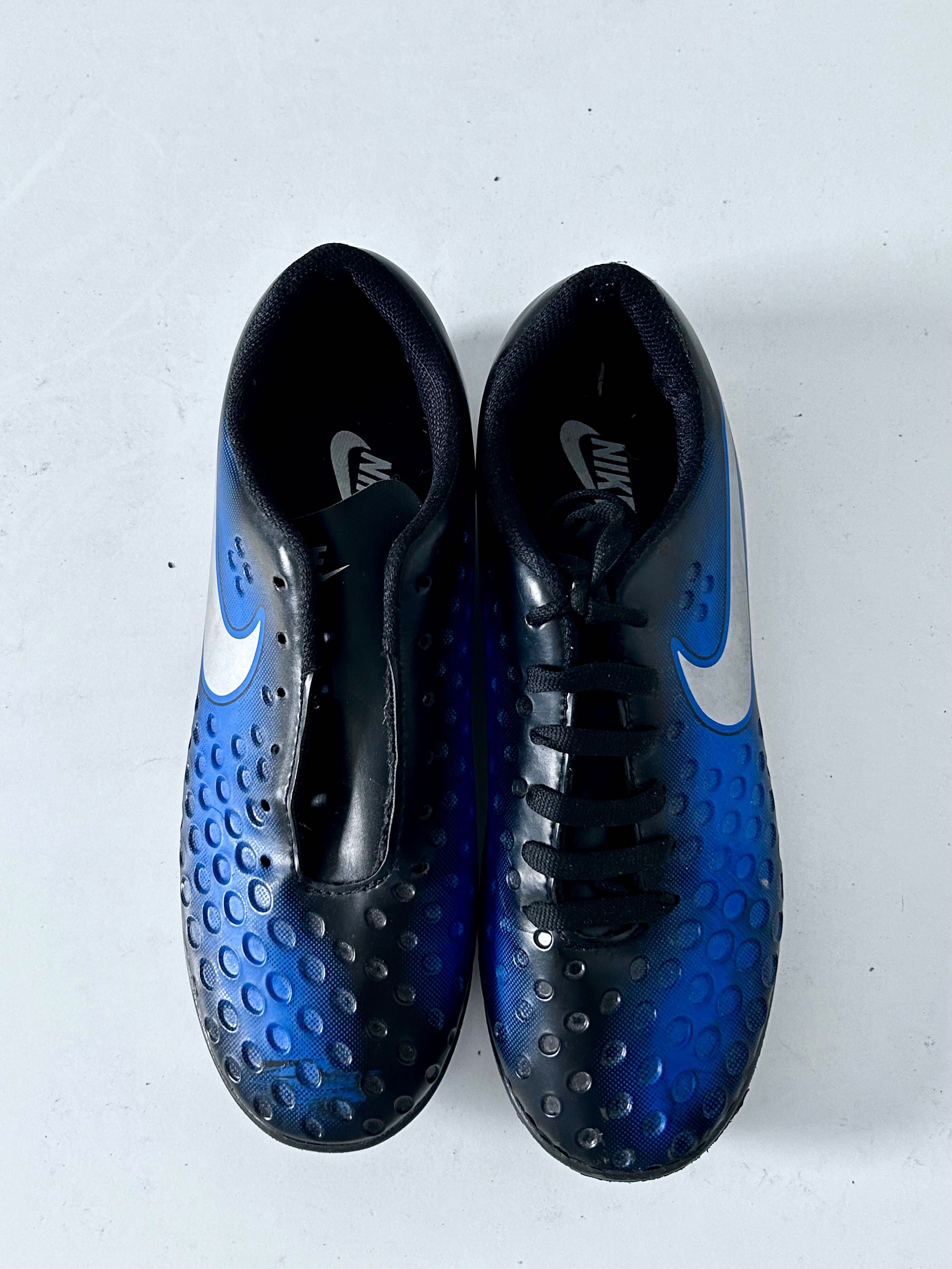 Сороконіжки Nike MagistaX Onda II TF 015