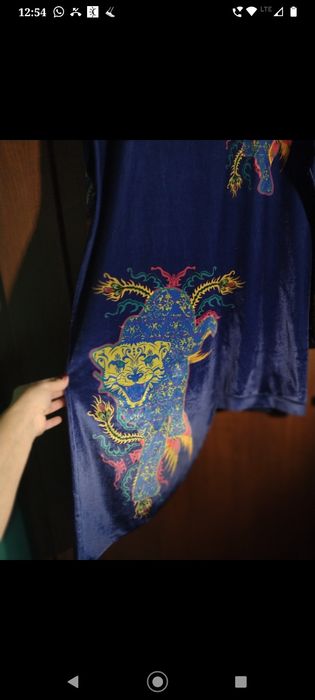 Welurowa sukienka Colorat kolekcja Wilde Time