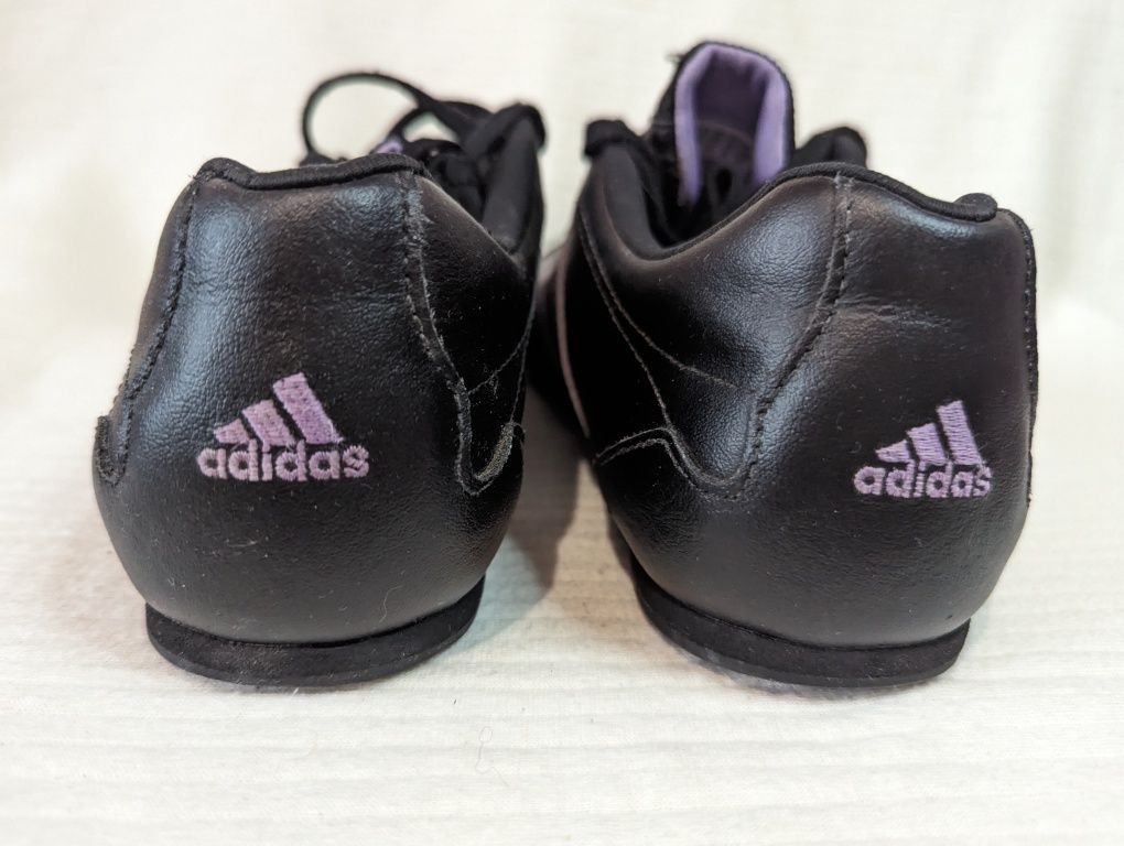 Шкіряні кросівки Adidas 38 р