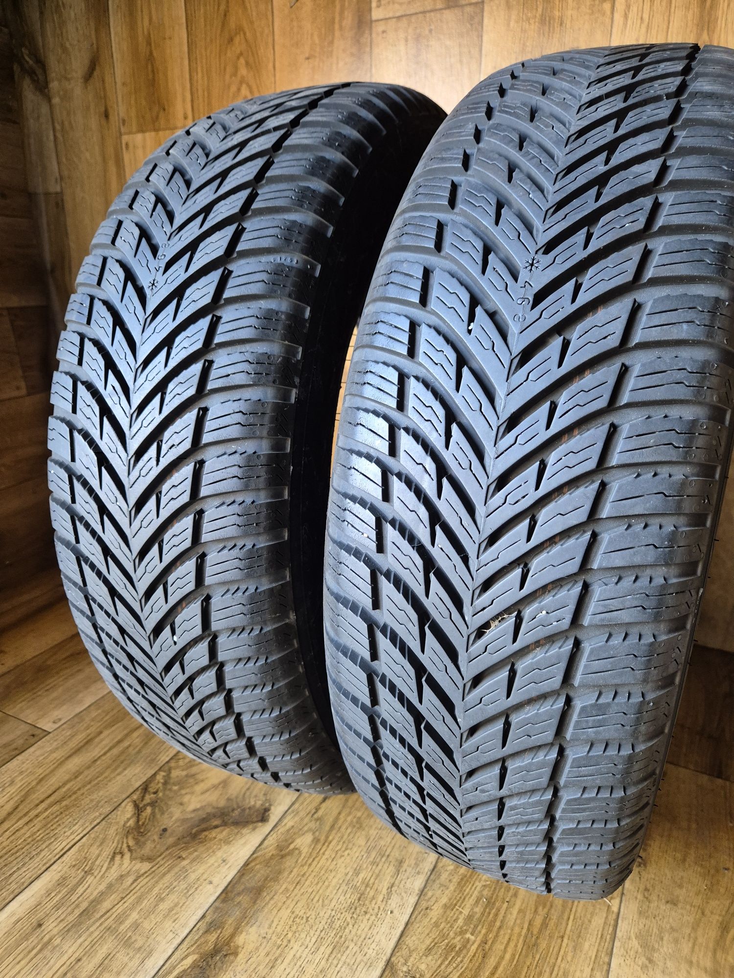 185/65/15 Nokian para Całoroczne 7,5mm rok21