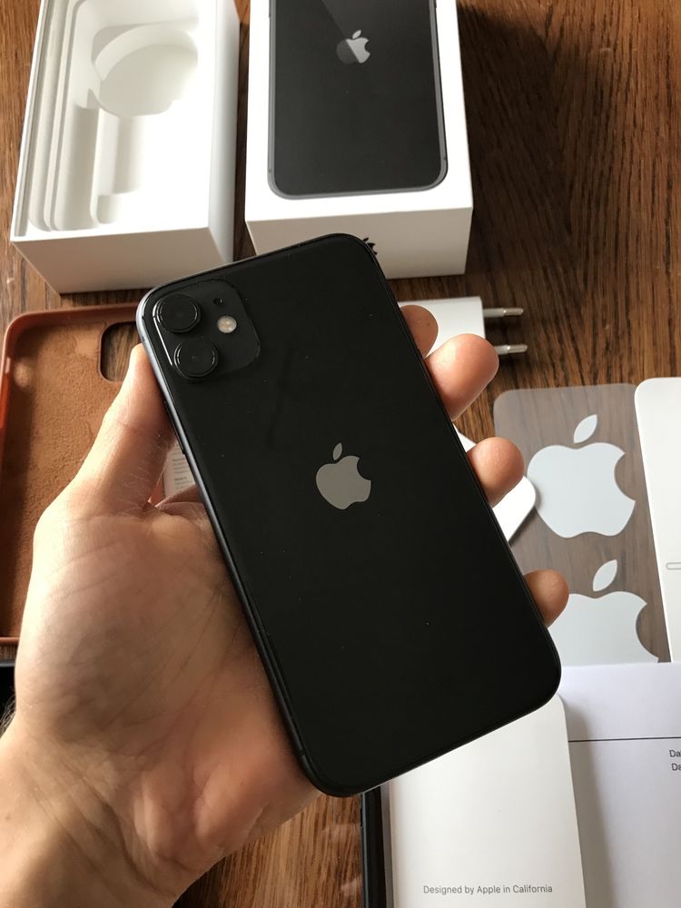 Apple iPhone 11 64 GB BLACK Komplet/BDB stan/ZADBANY