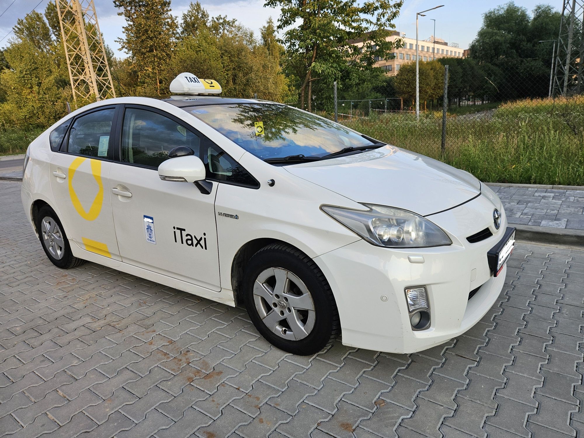 Toyota Prius 1.8 HYBRID • Automat • Z Włoch • Kraków