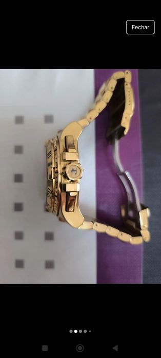 Relógio dourado INVICTA