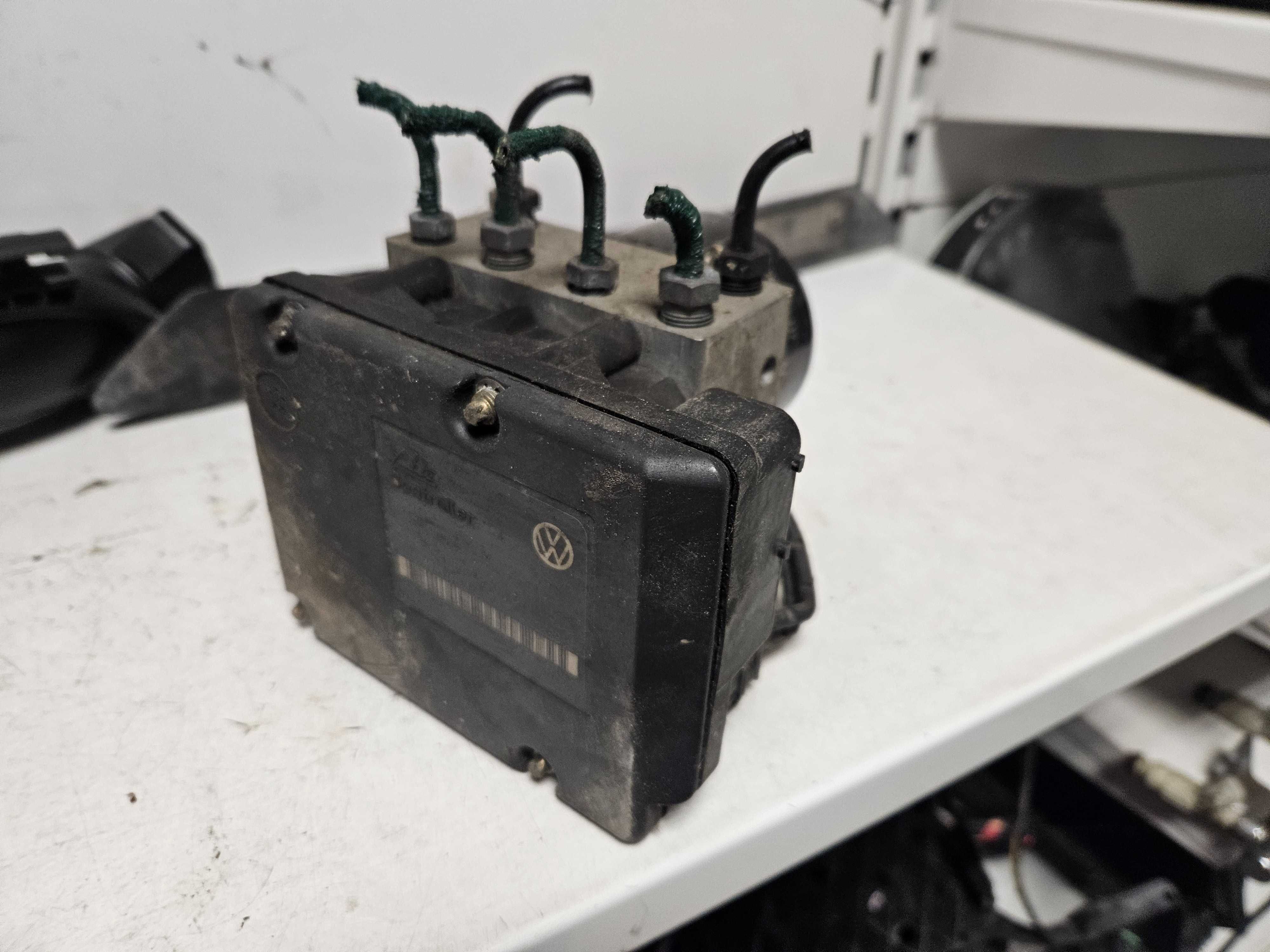 6X0,9073,79B pompa ABS VW