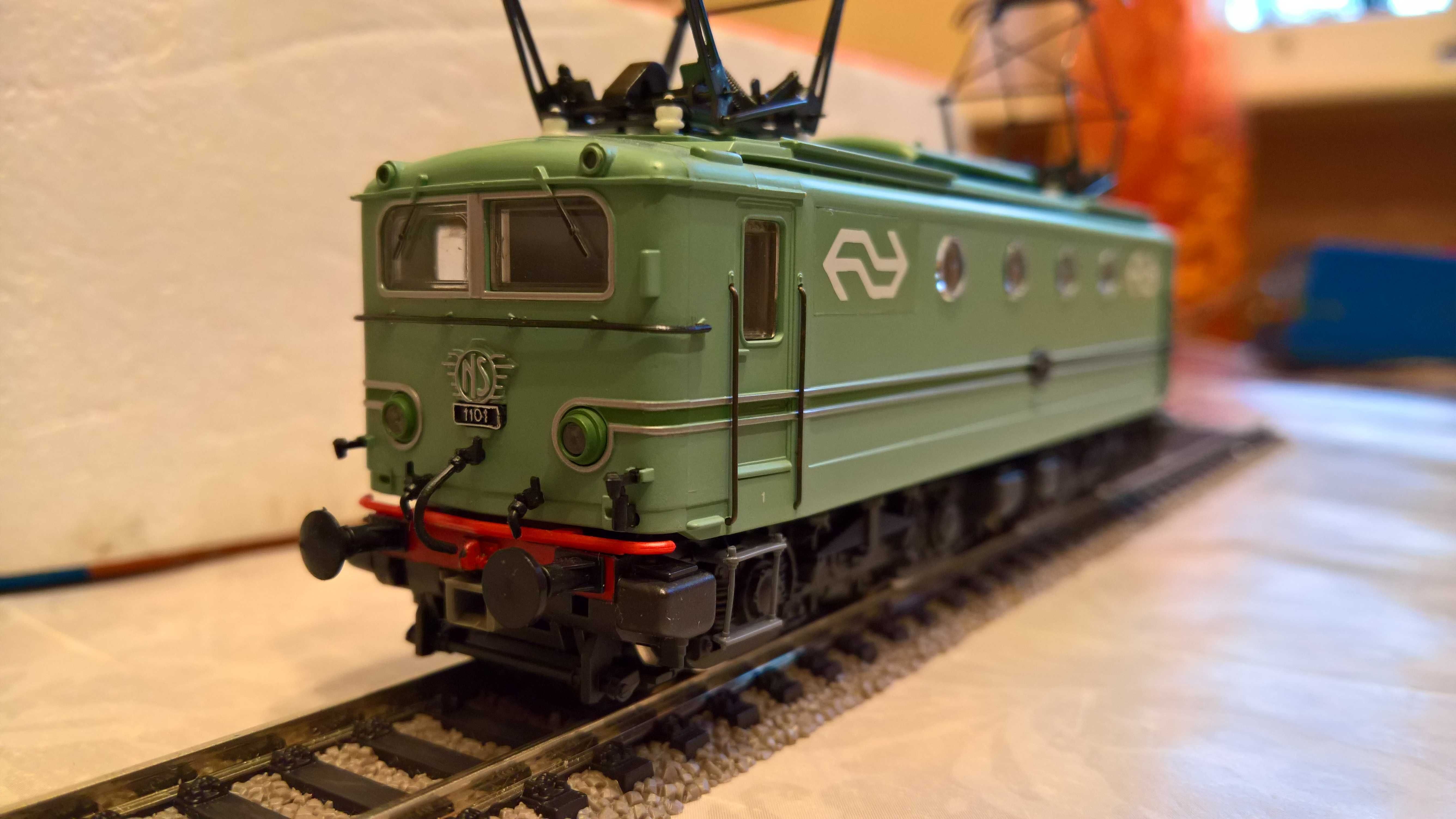 Lokomotywa elektrowóz ROCO NS 1101 . H0