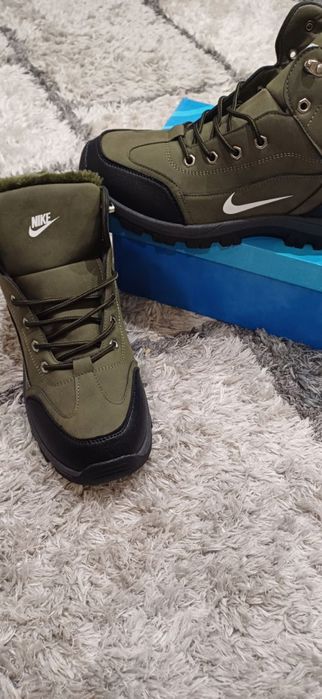 Nowe zimowe buty męskie
