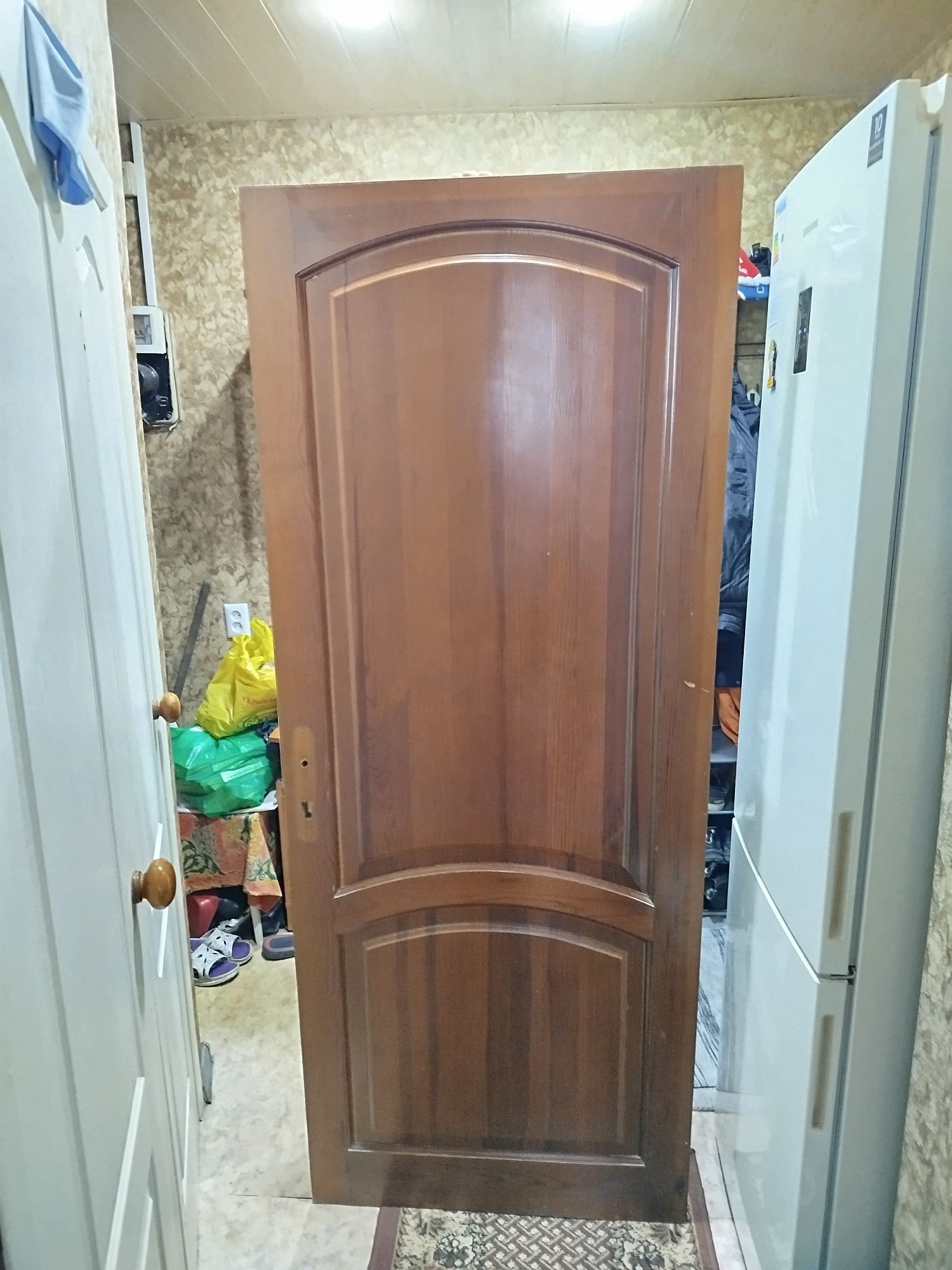 Продаю дерев'яні, соснові (фільончасті) двері