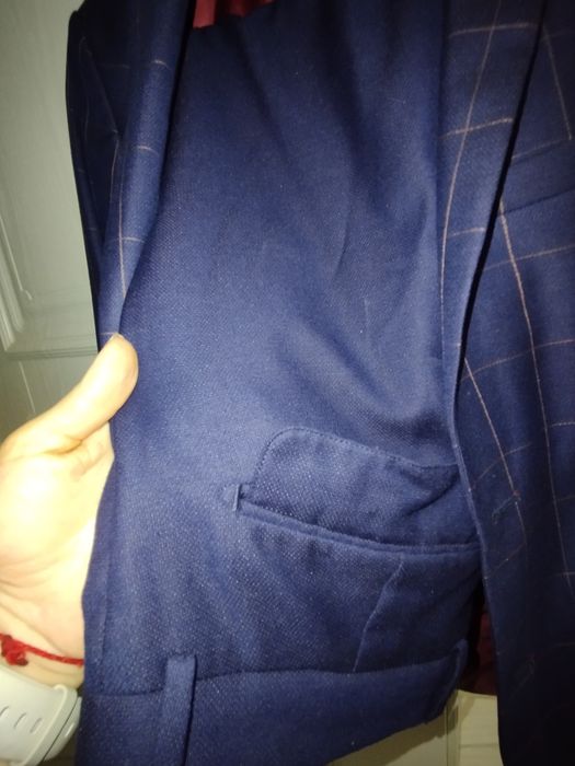 Чоловічий костюм