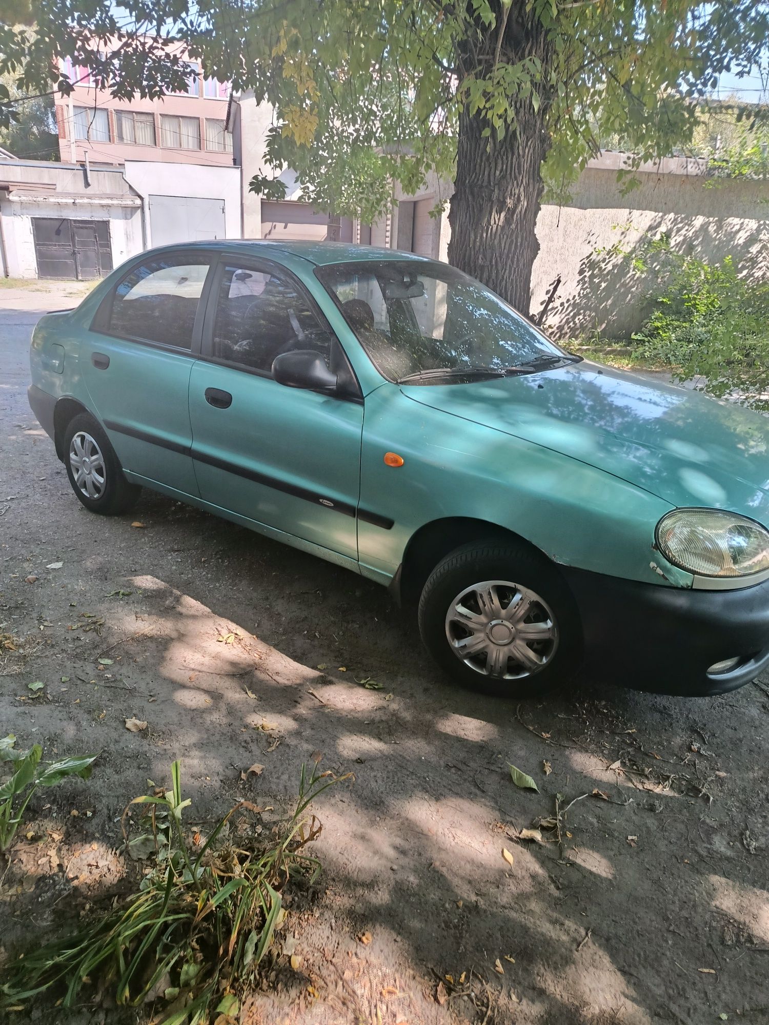 Daewoo Lanos 1998