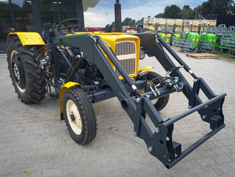 # MONTAŻ TUR ŁADOWACZ Czołowy Euroramka Linka Mechaniczny Hydrauliczny