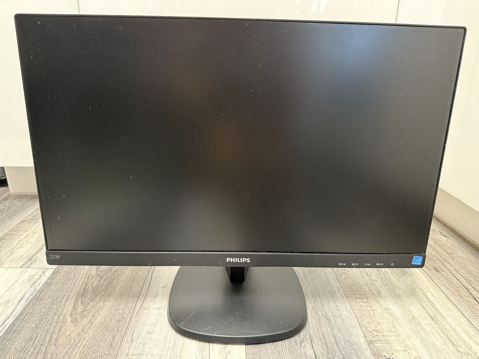 Монітор 21,5" Philips 223V5