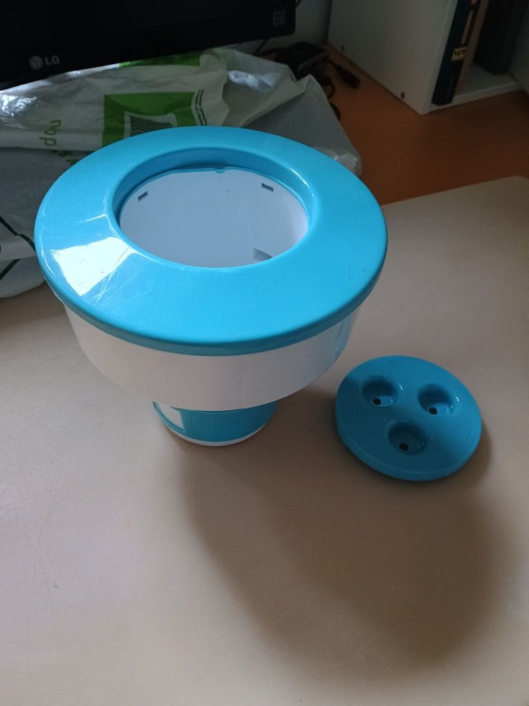 Filtr basenowy/pojemnik na chlor