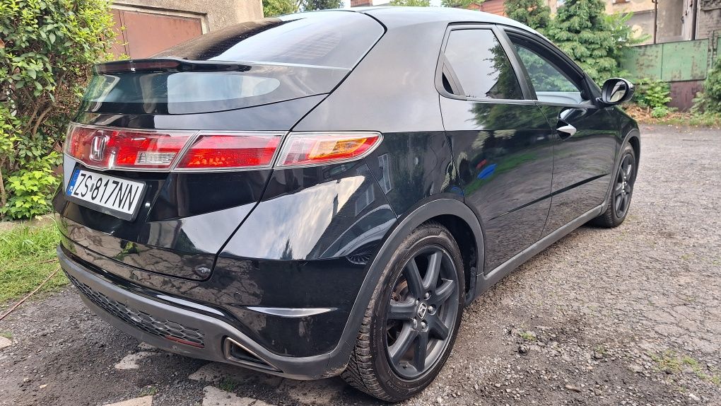 Honda Civic 1.8 V-tec 140KM Xenon Nowe Opony