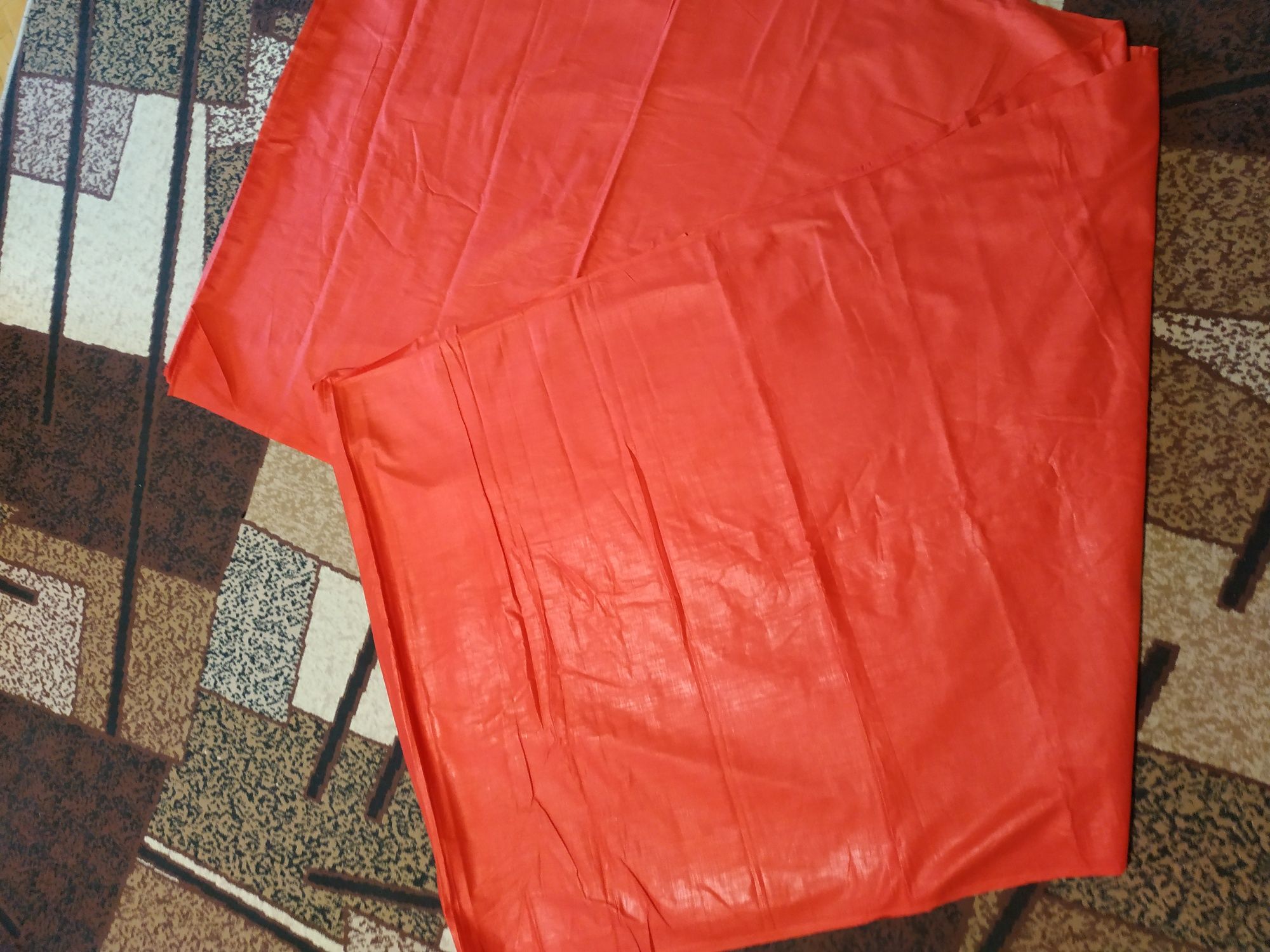 Ткань х/б красная с отливом 10 метров.