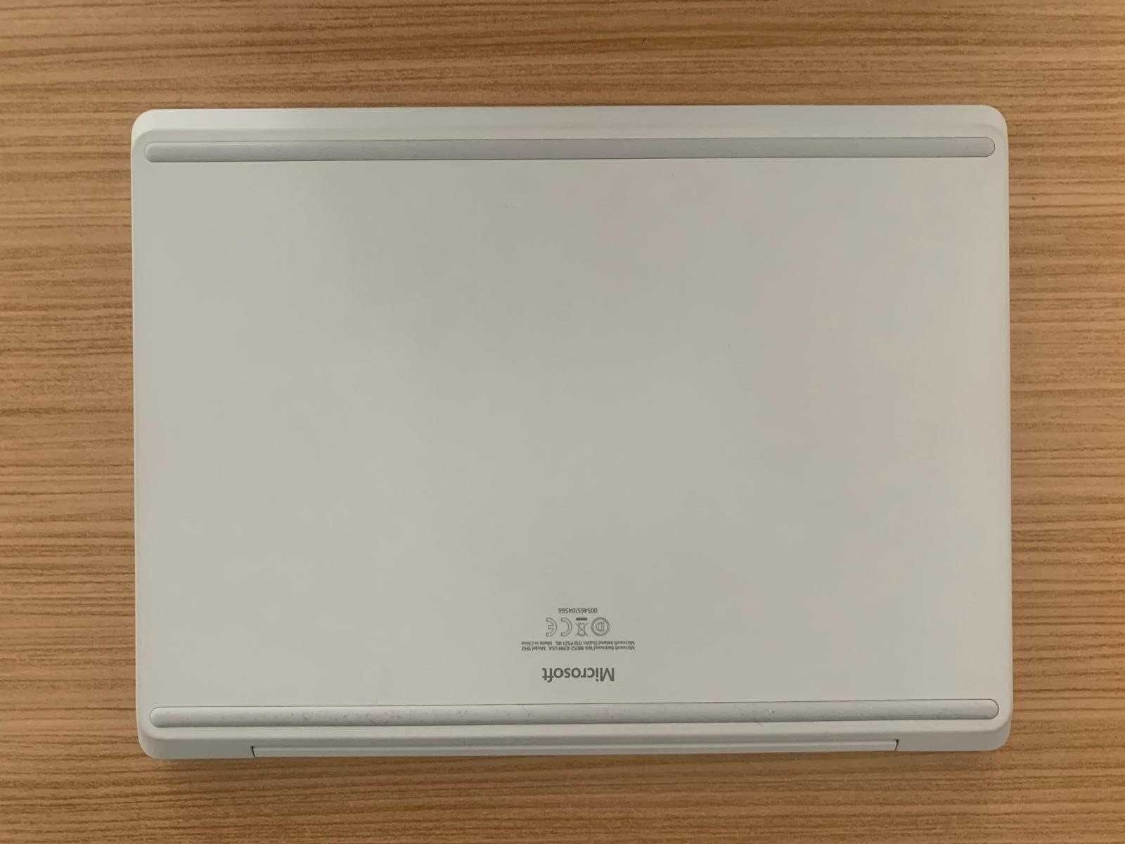 Microsoft Surface Laptop Go