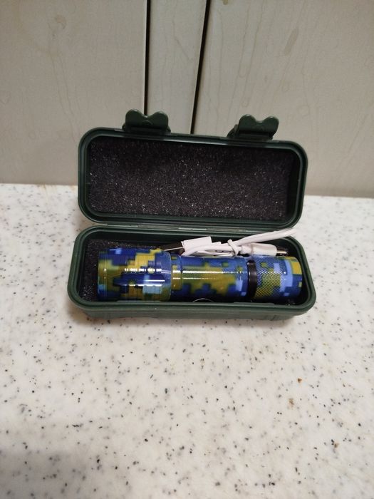 Фонарик с зарядкой USB