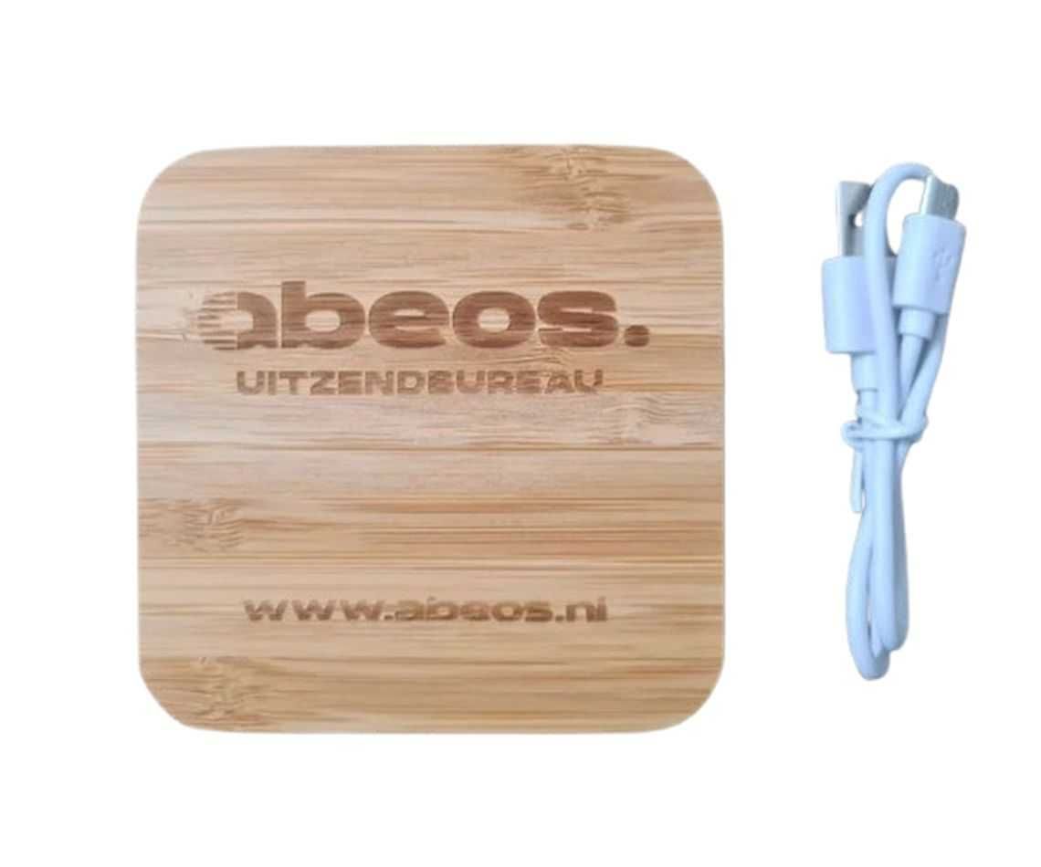 Ładowarka bezprzewodowa bambusowa elegancka z hubem 2x USB A