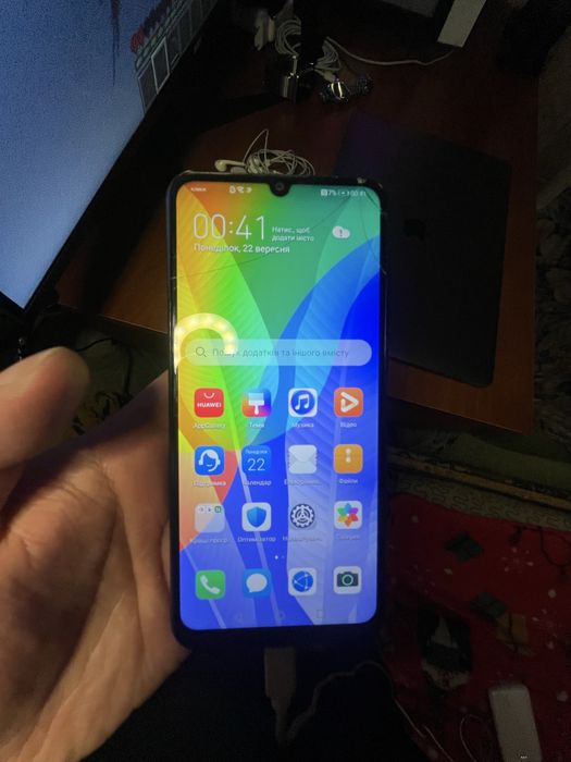 СРОЧНО Телефон Huawei  64gb