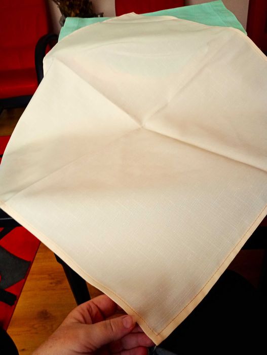 2 serwety 58x58 kolor kremowy