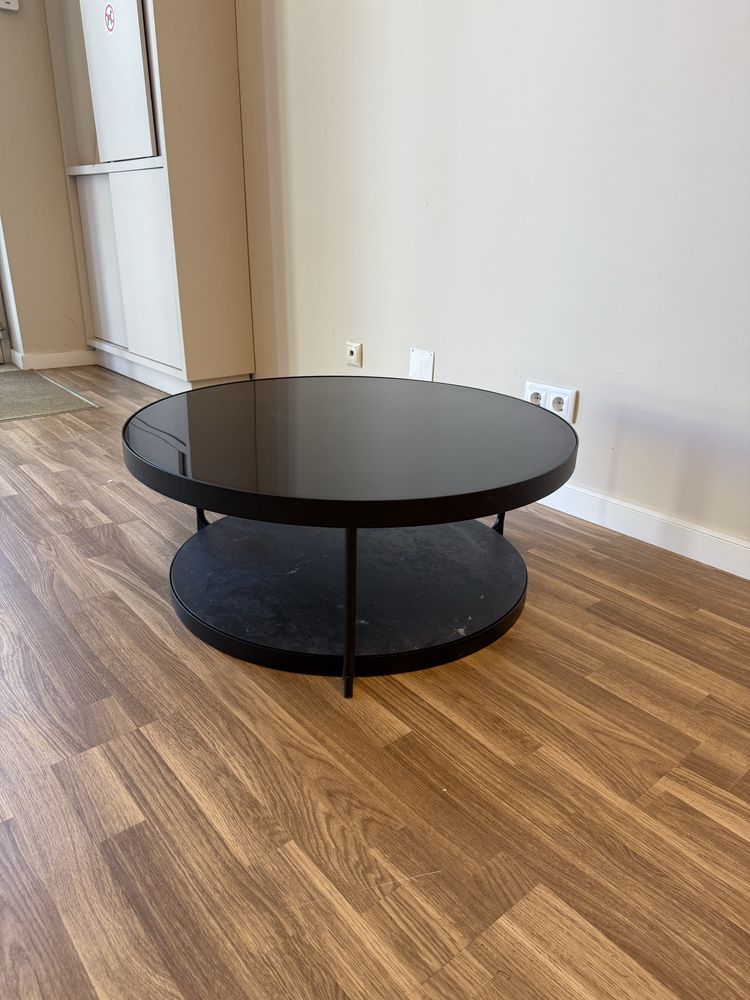 Mesa de centro em vidro