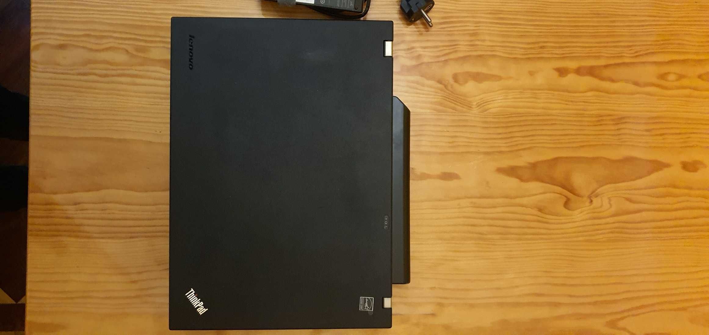 Lenovo thinkpad W500. Para peças, a funcionar.