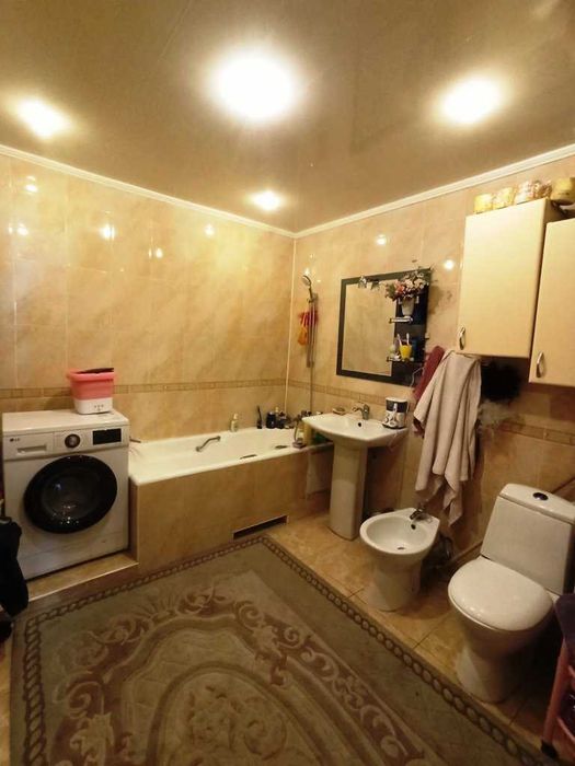 № 4419 - 3 к. квартира, Центр, Киевская, 2/9 пов., цегла