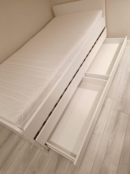 Łóżko Ikea Slakt z dwoma materacami