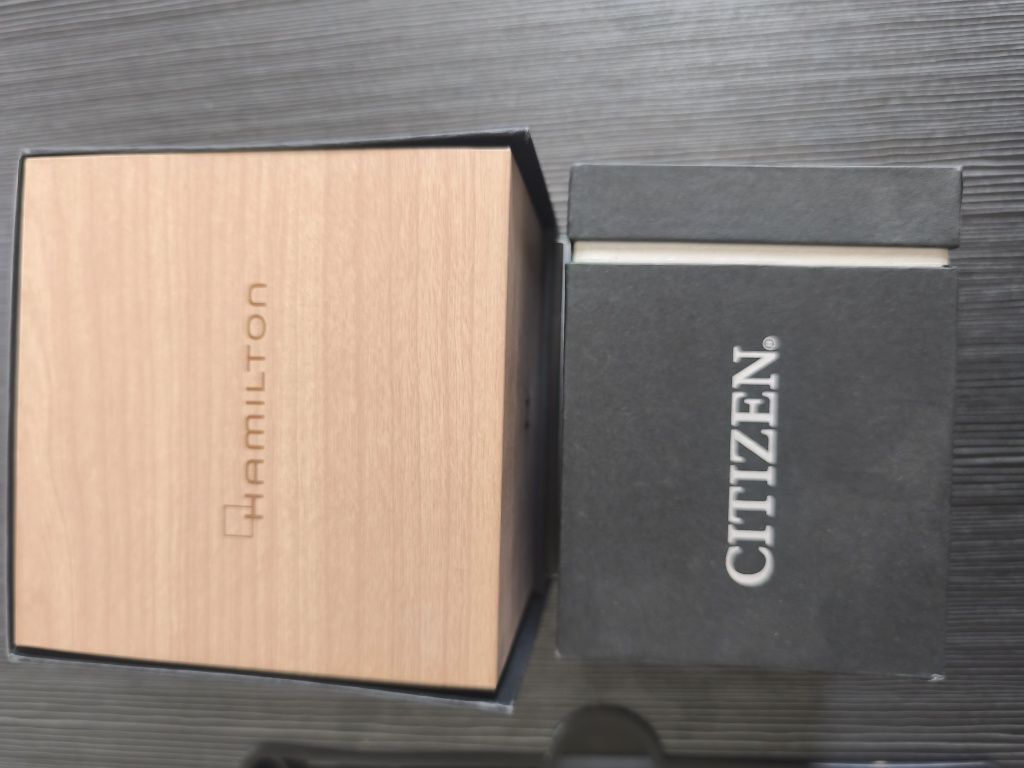 2 Relógios Hamilton Bellow zero e Citizen navihawk.