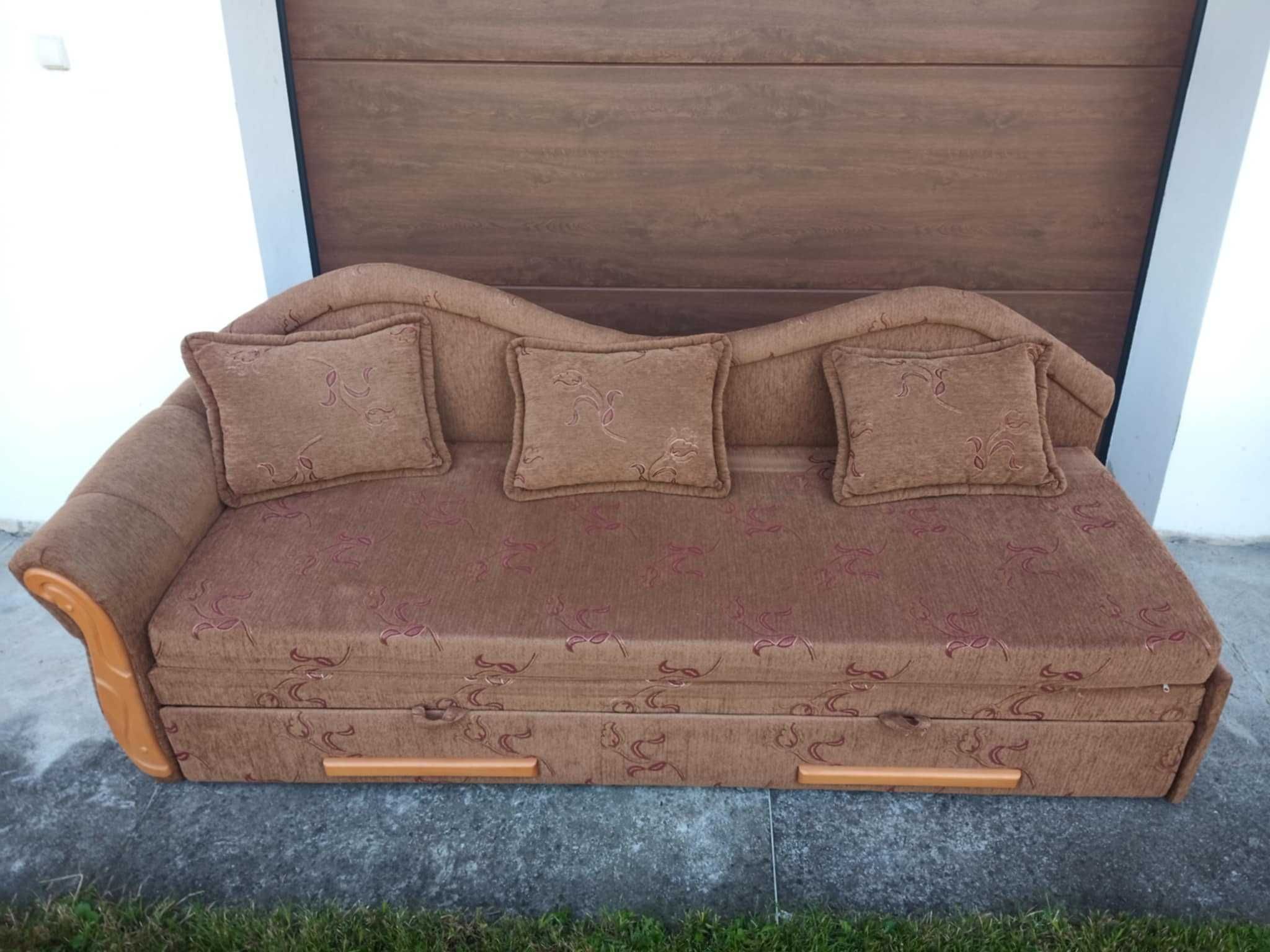 Łózko/kanapa/sofa