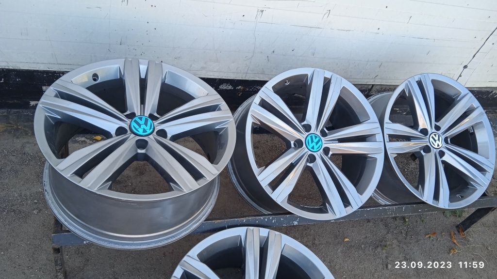 Комплект дисков VW R19 5x112