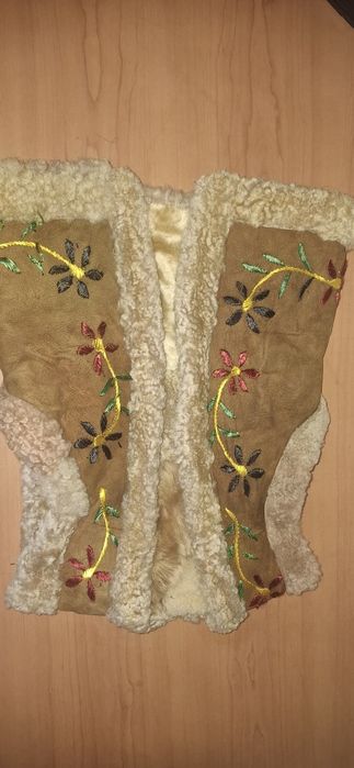 Жилетка на овчині 104р