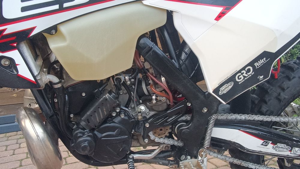 Rieju MR 300 '23r (. Gas Gas , KTM, Beta)