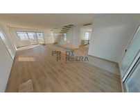 Moradia T5 nova, com piscina, Murteira, Loures.