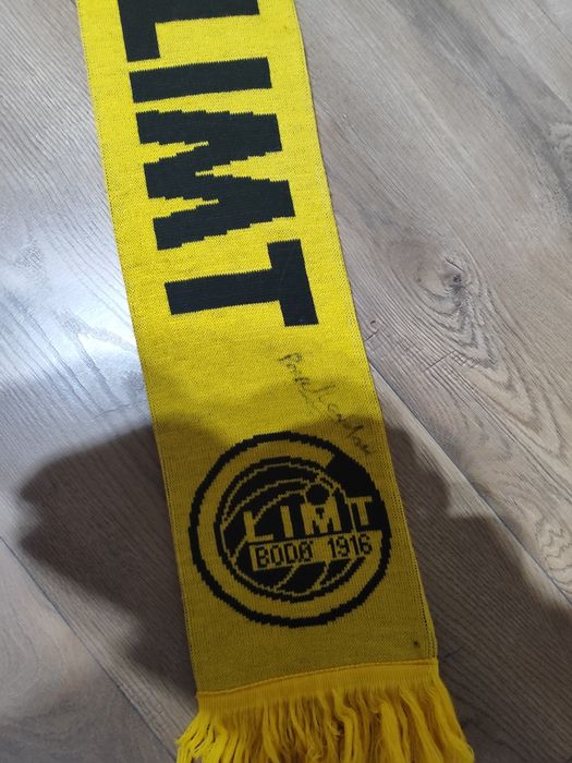 Szalik fk bodo glimt+ autografy + przypinka