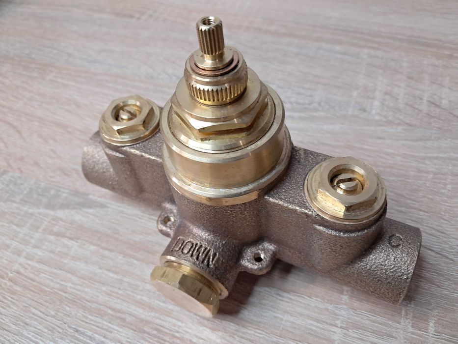 Термостатичний змішувач Signature Hardware 6006 3/4" для душу і ванни