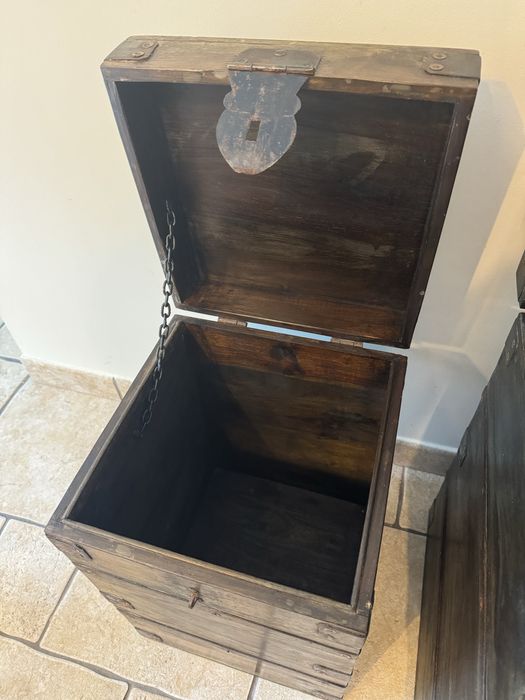 Conjunto de 2 baús em madeira maciça,l (decoração rustica ou vintage)